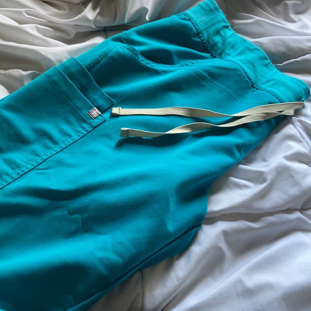 Kade Large Petite